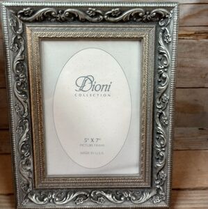 Vintage Dioni Classic Collection Photo Frame Silver Made USA Resin.